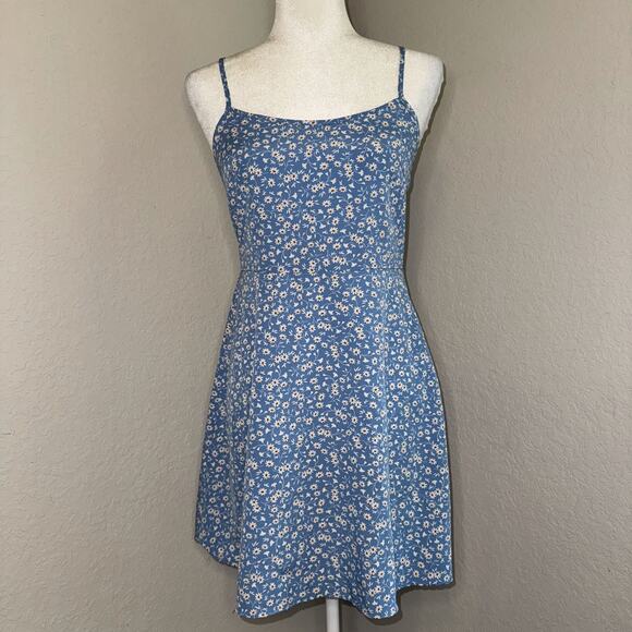 Cami Dress Women's Medium Blue White Daisy Floral Spaghetti Strap Smock Back - Picture 1 of 8